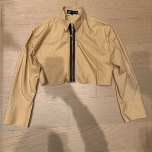 ZARA Cropped Beige Zip Shirt Jacket